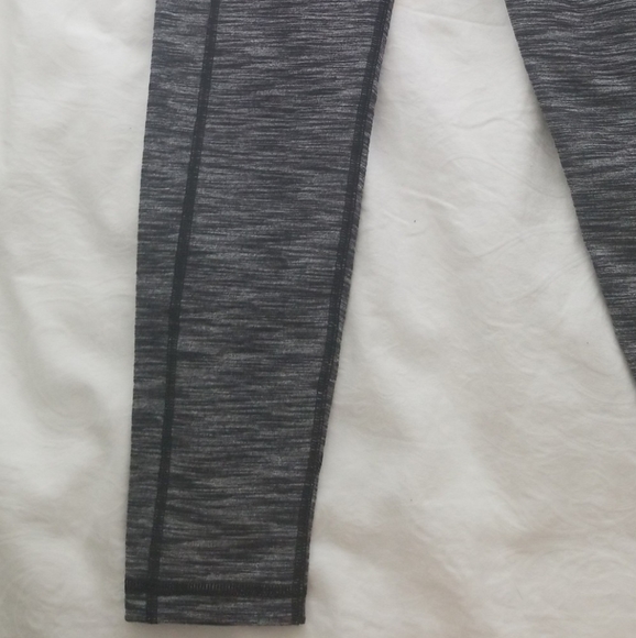 Victorias Secret Sport Leggings Size S - Picture 6 of 8